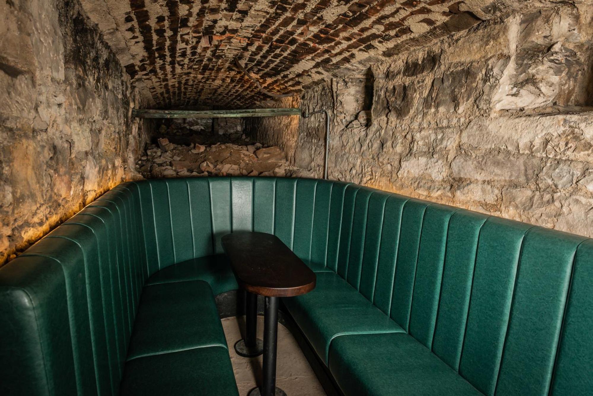 Code Pod - The Court - Albergue *